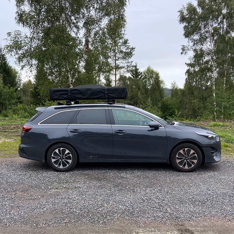 Roof tent on Kia Ceed