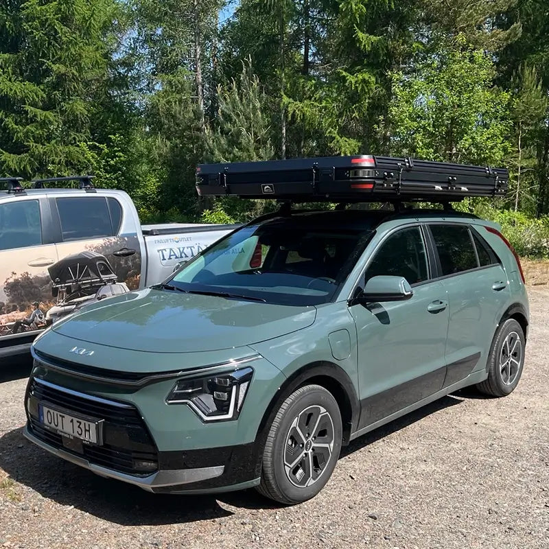 Roof tent on Kia Niro
